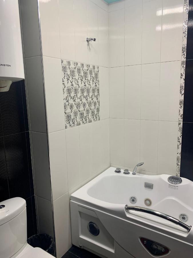 Luxury Apartment With Jacuzzi On Republic Square Jerevan Eksteriør bilde