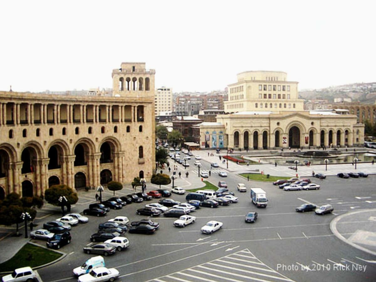 Luxury Apartment With Jacuzzi On Republic Square Jerevan Eksteriør bilde